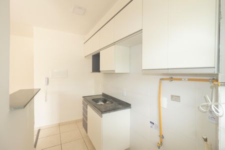 Apartamento para alugar com 100m², 3 quartos e 1 vaga Apartamento para alugar com 100m², 3 quartos e 1 vagaCozinha e Área de Serviço