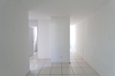 Sala de apartamento para alugar com 2 quartos, 45m² em Pedra Azul, Contagem
