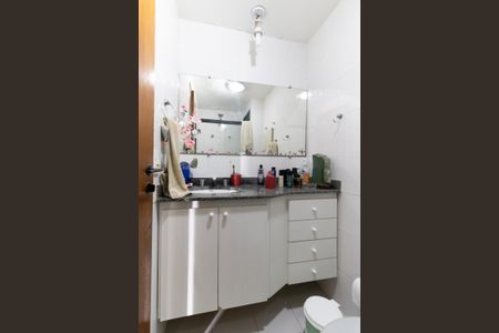 Apartamento à venda com 72m², 3 quartos e 2 vagas Apartamento à venda com 72m², 3 quartos e 2 vagasBanheiro Social