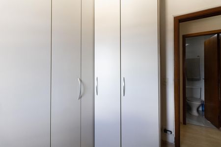 Apartamento à venda com 72m², 3 quartos e 2 vagas Apartamento à venda com 72m², 3 quartos e 2 vagasQuarto 2