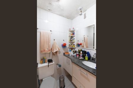 Apartamento à venda com 72m², 3 quartos e 2 vagas Apartamento à venda com 72m², 3 quartos e 2 vagasBanheiro da Suíte