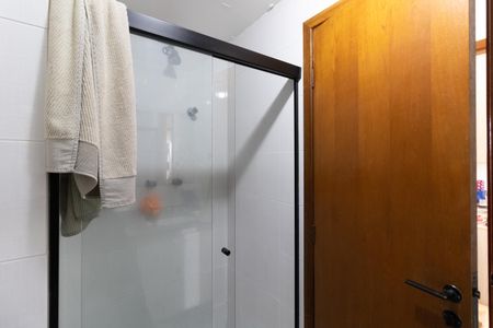 Apartamento à venda com 72m², 3 quartos e 2 vagas Apartamento à venda com 72m², 3 quartos e 2 vagasBanheiro Social