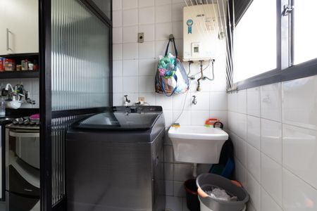 Apartamento à venda com 72m², 3 quartos e 2 vagas Apartamento à venda com 72m², 3 quartos e 2 vagasLavanderia