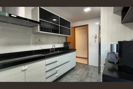 Apartamento à venda com 113m², 3 quartos e 2 vagasCozinha