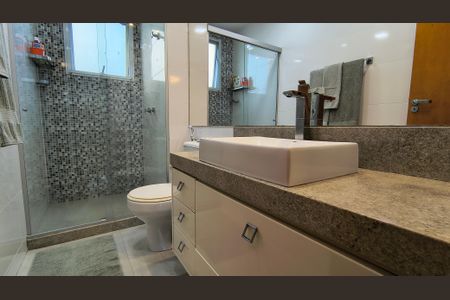 Apartamento à venda com 113m², 3 quartos e 2 vagasBanheiro da Suíte