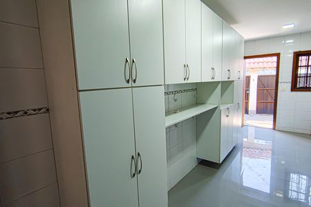 Casa à venda com 150m², 3 quartos e 1 vagacozinha e area de serviço