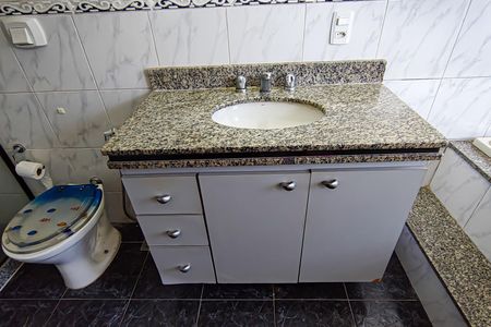 Casa à venda com 150m², 3 quartos e 1 vagasuite master