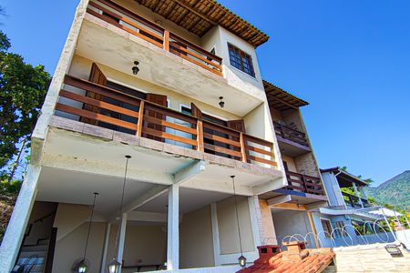 Casa à venda com 150m², 3 quartos e 1 vagaarea de lazer