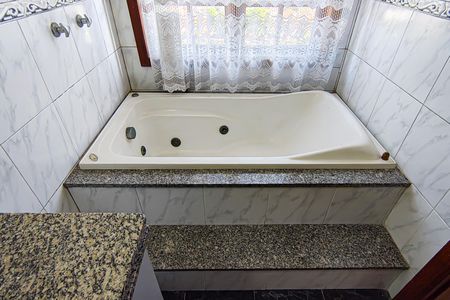 Casa à venda com 150m², 3 quartos e 1 vagasuite master