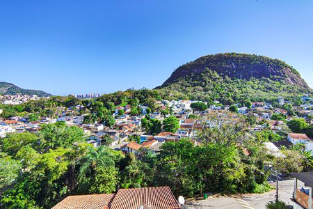 Casa à venda com 150m², 3 quartos e 1 vagasuite master