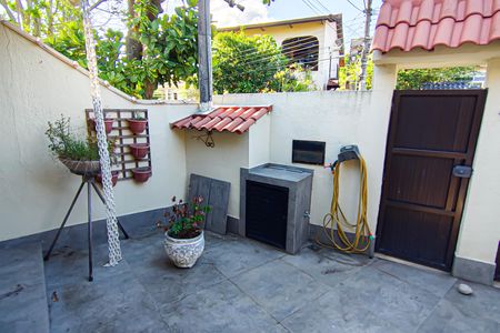 Casa à venda com 150m², 3 quartos e 1 vagafrente da casa