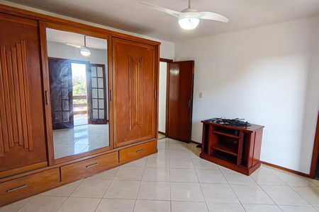 Casa à venda com 150m², 3 quartos e 1 vagasuite master
