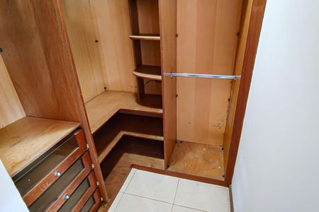 Casa à venda com 150m², 3 quartos e 1 vagasuite master