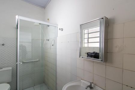 Casa à venda com 253m², 2 quartos e 2 vagas Casa à venda com 253m², 2 quartos e 2 vagasBanheiro