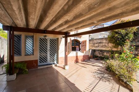 Casa à venda com 253m², 2 quartos e 2 vagas Casa à venda com 253m², 2 quartos e 2 vagasGaragem