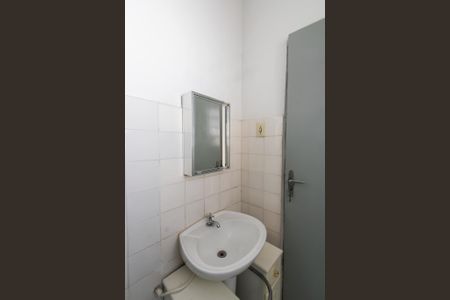 Casa à venda com 253m², 2 quartos e 2 vagas Casa à venda com 253m², 2 quartos e 2 vagasBanheiro