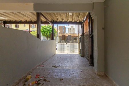 Casa para alugar com 60m², 1 quarto e 1 vaga Casa para alugar com 60m², 1 quarto e 1 vagaGaragem