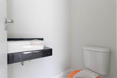 Casa à venda com 183m², 3 quartos e 2 vagas Casa à venda com 183m², 3 quartos e 2 vagasBanheiro de serviço