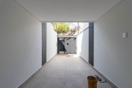 Casa à venda com 183m², 3 quartos e 2 vagas Casa à venda com 183m², 3 quartos e 2 vagasGaragem