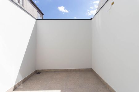 Casa à venda com 183m², 3 quartos e 2 vagas Casa à venda com 183m², 3 quartos e 2 vagasÁrea gourmet