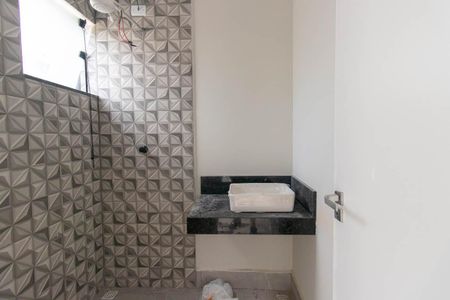 Casa à venda com 183m², 3 quartos e 2 vagas Casa à venda com 183m², 3 quartos e 2 vagasBanheiro da Suíte 2