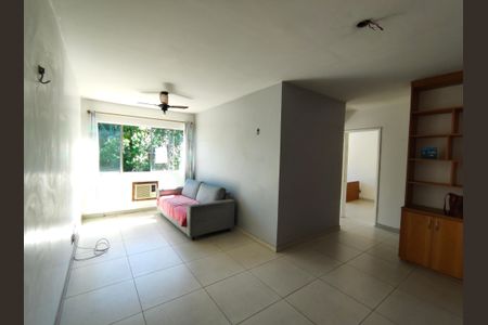 Apartamento à venda com 58m², 2 quartos e 1 vaga Apartamento à venda com 58m², 2 quartos e 1 vagaSala
