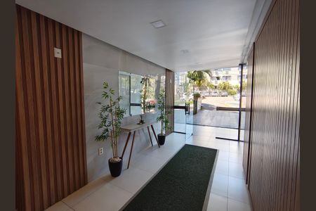 Apartamento à venda com 58m², 2 quartos e 1 vaga Apartamento à venda com 58m², 2 quartos e 1 vagaHall Social