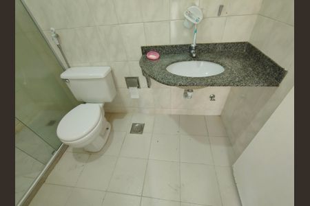 Apartamento à venda com 58m², 2 quartos e 1 vaga Apartamento à venda com 58m², 2 quartos e 1 vagaBanheiro Social