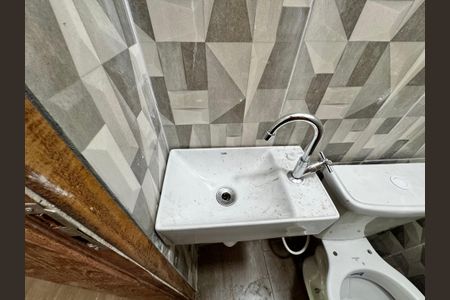 Casa de condomínio à venda com 88m², 3 quartos e 1 vagaLavabo