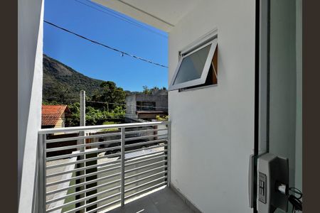 Casa de condomínio à venda com 88m², 3 quartos e 1 vagaSuíte - Varanda