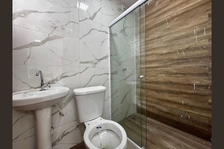 Casa de condomínio à venda com 88m², 3 quartos e 1 vagaSuíte - Banheiro