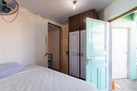 Casa à venda com 4 quartos, 60m² em Estância Velha, Canoas