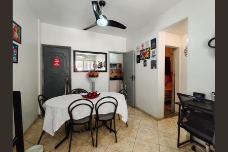 Apartamento à venda com 60m², 2 quartos e 1 vagaSala