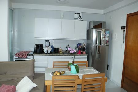 Apartamento para alugar com 3 quartos, 61m² em Jardim Marilu, Cotia
