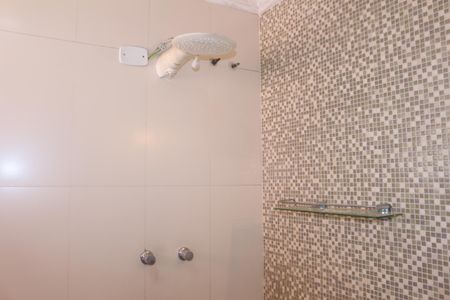 Casa à venda com 306m², 3 quartos e 5 vagasBanheiro da Suíte 1