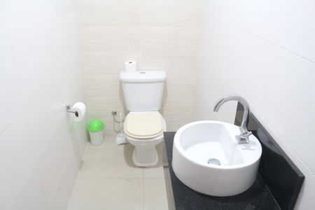 Casa à venda com 306m², 3 quartos e 5 vagasLavabo 1