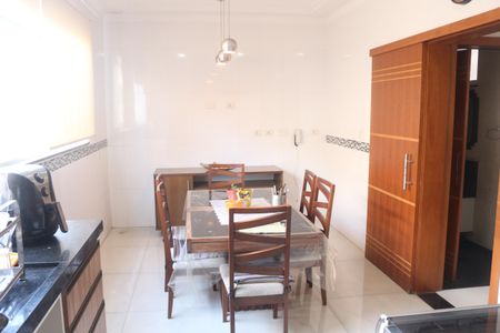 Casa à venda com 306m², 3 quartos e 5 vagasCozinha