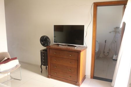 Casa à venda com 306m², 3 quartos e 5 vagasSuíte 2