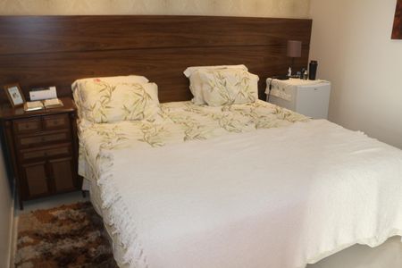 Casa à venda com 306m², 3 quartos e 5 vagasSuíte 2