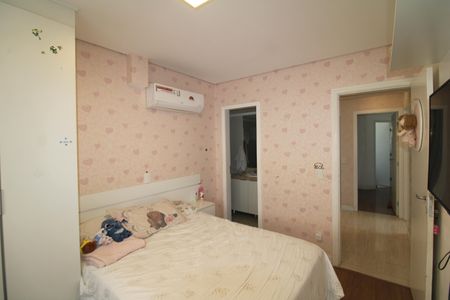 Apartamento à venda com 123m², 3 quartos e 3 vagasQuarto 2