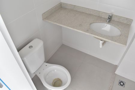 Banheiro do Studio de kitnet/studio para alugar com 1 quarto, 23m² em Centro, Curitiba