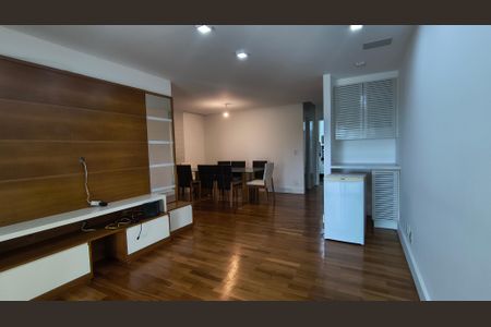 Sala de apartamento para alugar com 3 quartos, 122m² em Barra da Tijuca, Rio de Janeiro