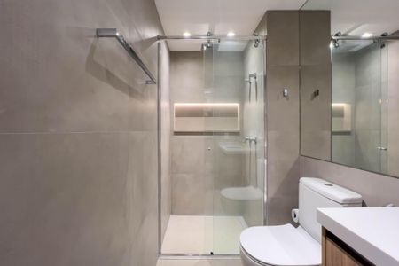 Banheiro de kitnet/studio para alugar com 1 quarto, 42m² em Vila Mariana, São Paulo