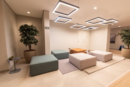 Apartamento à venda com 28m², 1 quarto e sem vaga Apartamento à venda com 28m², 1 quarto e sem vagaHall social