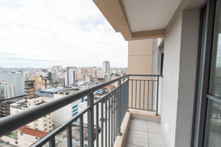 Apartamento à venda com 28m², 1 quarto e sem vaga Apartamento à venda com 28m², 1 quarto e sem vagaVaranda
