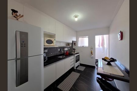 Apartamento à venda com 70m², 2 quartos e 2 vagasCozinha