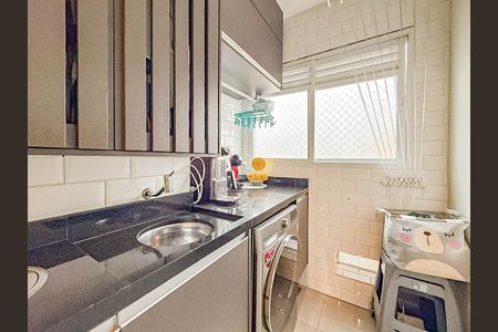 Apartamento à venda com 69m², 2 quartos e 1 vagaÁrea de Serviço