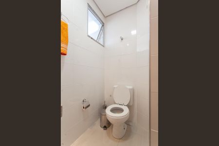 Apartamento à venda com 180m², 3 quartos e 3 vagas Apartamento à venda com 180m², 3 quartos e 3 vagasLavabo