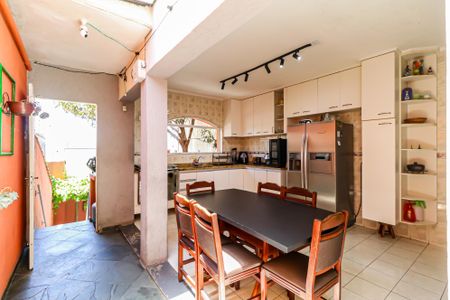 Casa à venda com 200m², 3 quartos e 5 vagasCozinha