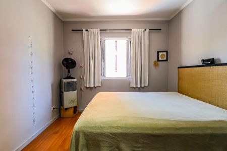 Casa à venda com 200m², 3 quartos e 5 vagasSuite